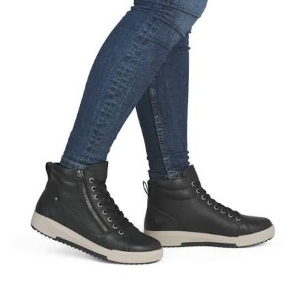 ‼️💲⬇️Rieker 39 8 high top Shoes fleece lined Sneakers 8.5 boots